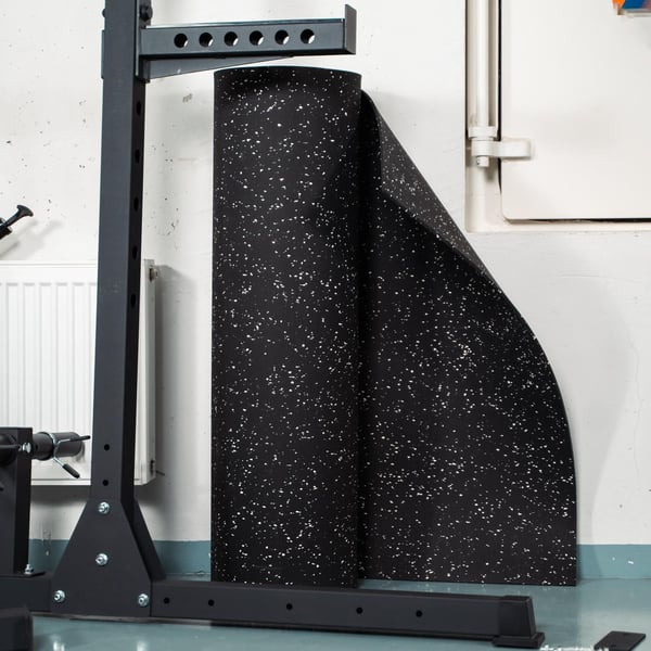 FitNord Gummimatta svart 4 mm (10m rulle), med vita prickar 3
