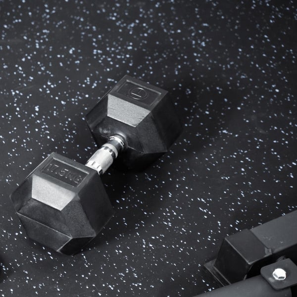 FitNord Gummimatta svart 6 mm (10m rulle), med vita prickar 3