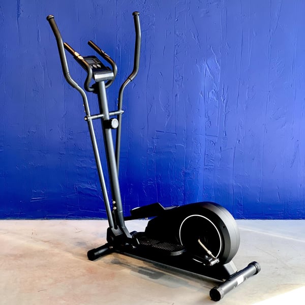**DEMO STOCKHOLM** FitNord Hiker 100R Crosstrainer, bakhjulsdriven** 3